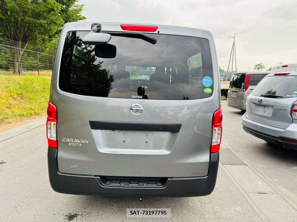 Nissan NV350 Caravan 2020-11 8107909-3