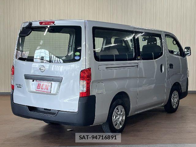 Nissan NV350 Caravan 2020-02 8231170-2