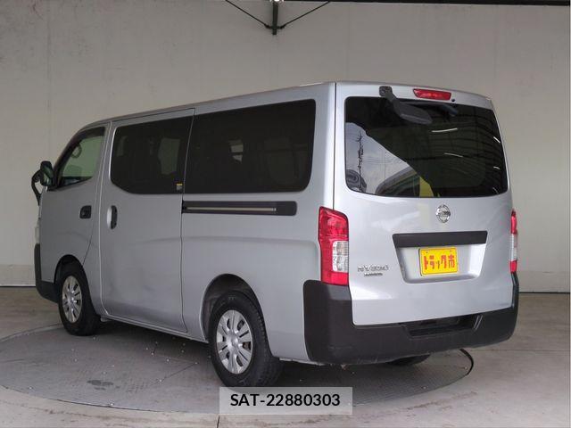 Nissan NV350 Caravan 2012-07 8246245-19