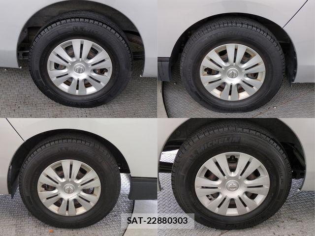 Nissan NV350 Caravan 2012-07 8246245-23