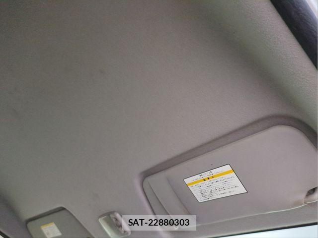 Nissan NV350 Caravan 2012-07 8246245-5