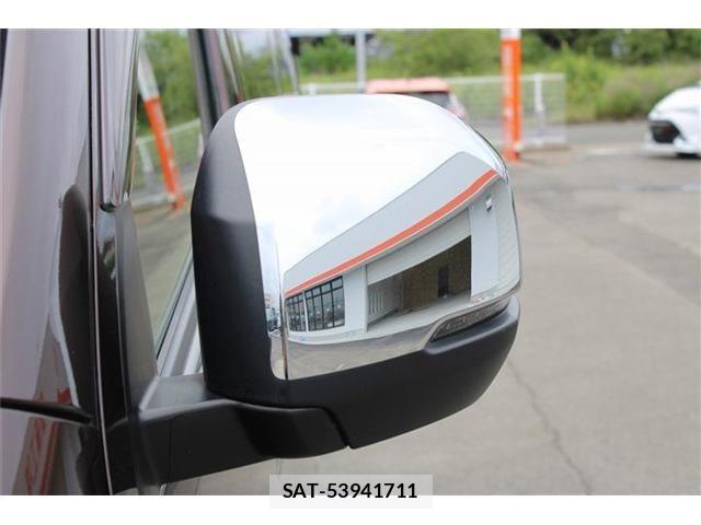 Nissan NV350 Caravan 2021-06 8246242-11