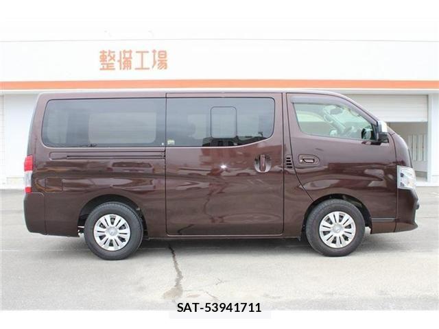 Nissan NV350 Caravan 2021-06 8246242-14