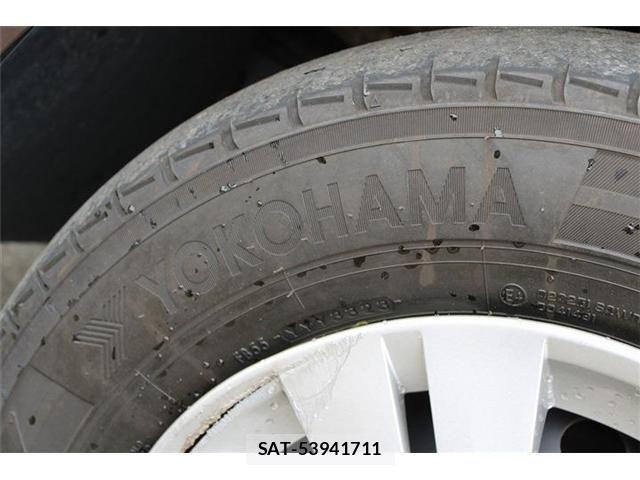 Nissan NV350 Caravan 2021-06 8246242-26