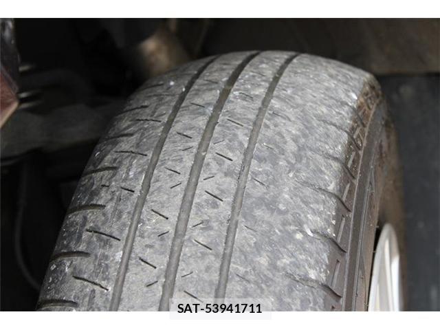Nissan NV350 Caravan 2021-06 8246242-28