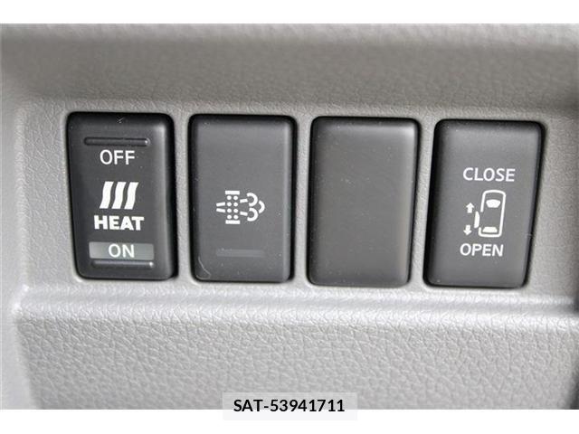 Nissan NV350 Caravan 2021-06 8246242-3