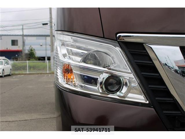 Nissan NV350 Caravan 2021-06 8246242-8