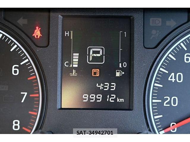 Nissan NV350 Caravan 2019-03 8246244-15