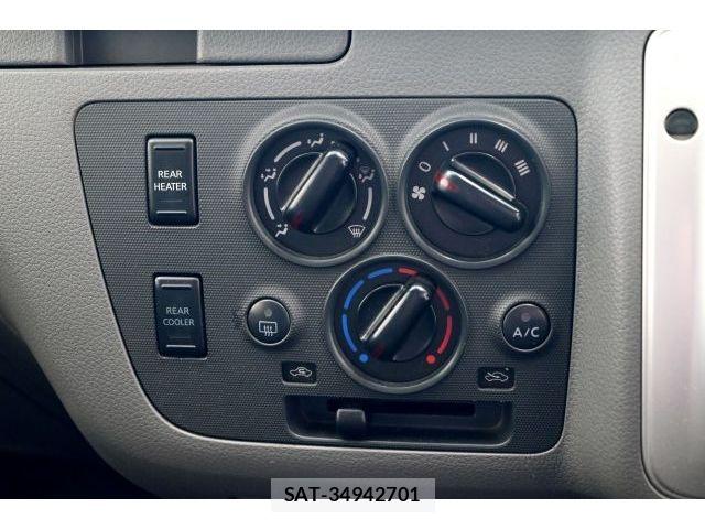 Nissan NV350 Caravan 2019-03 8246244-18