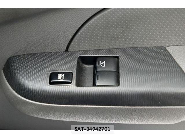 Nissan NV350 Caravan 2019-03 8246244-24
