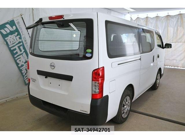 Nissan NV350 Caravan 2019-03 8246244-3