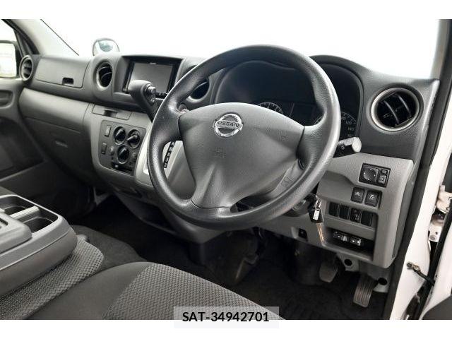 Nissan NV350 Caravan 2019-03 8246244-5