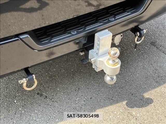 Nissan NV350 Caravan 2020-03 8246238-5