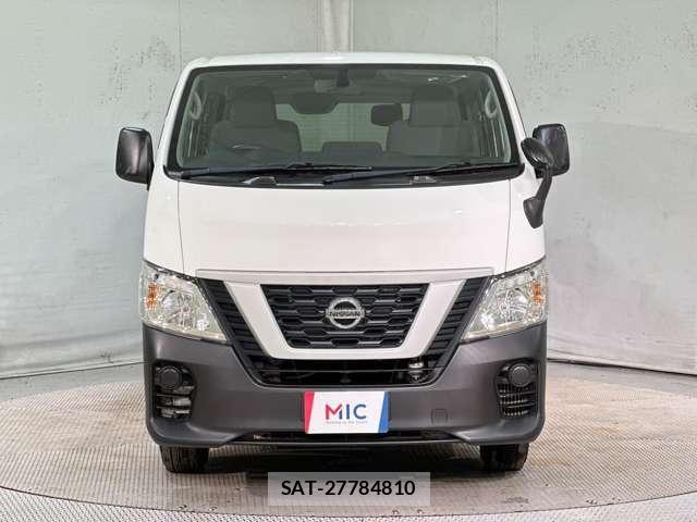 Nissan NV350 Caravan 2021-05 8246243-2