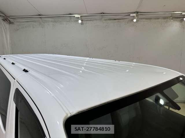 Nissan NV350 Caravan 2021-05 8246243-29