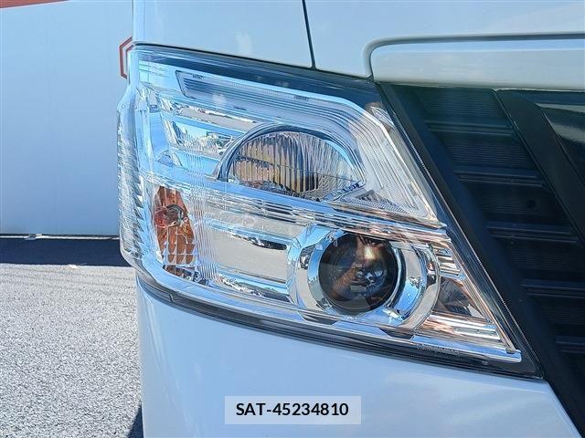 Nissan NV350 Caravan 2021-01 8246240-11