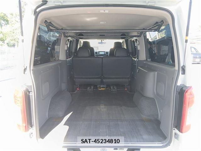 Nissan NV350 Caravan 2021-01 8246240-18
