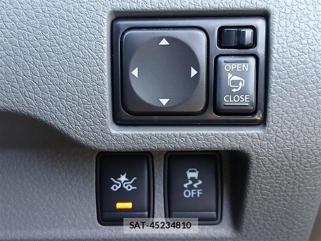 Nissan NV350 Caravan 2021-01 8246240-6