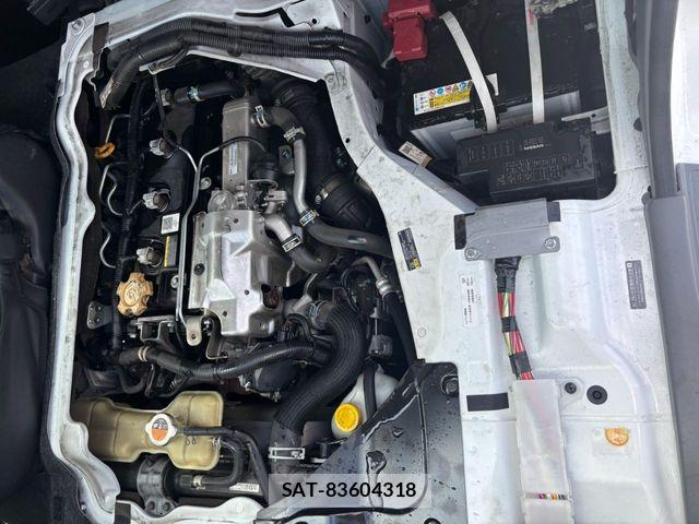 Nissan NV350 Caravan 2021-03 8131736-17