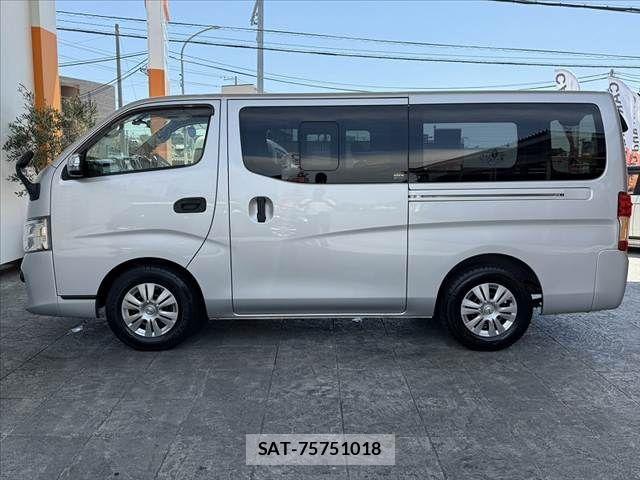 Nissan NV350 Caravan 2017-09 8316179-10