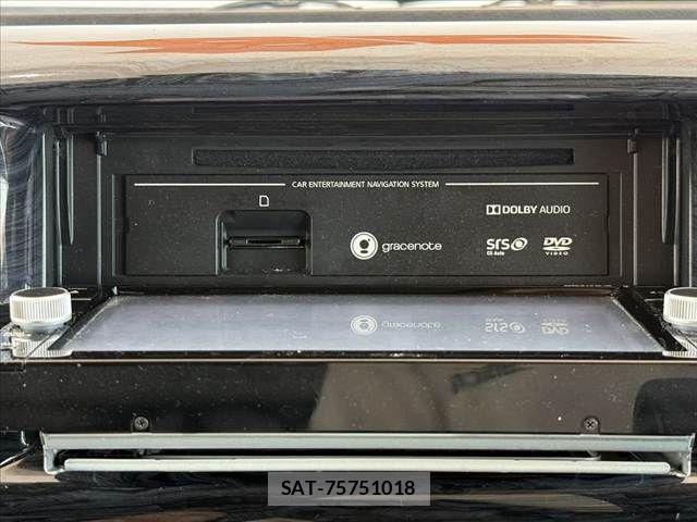 Nissan NV350 Caravan 2017-09 8316179-25