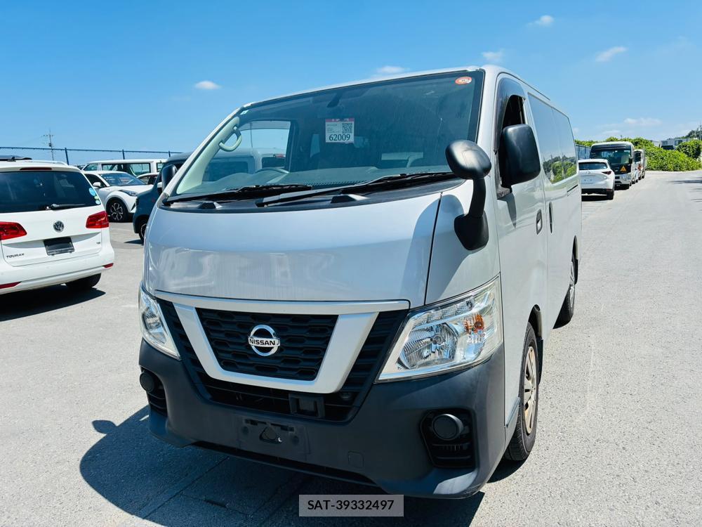 Nissan NV350 Caravan 2020-04 8107911-0