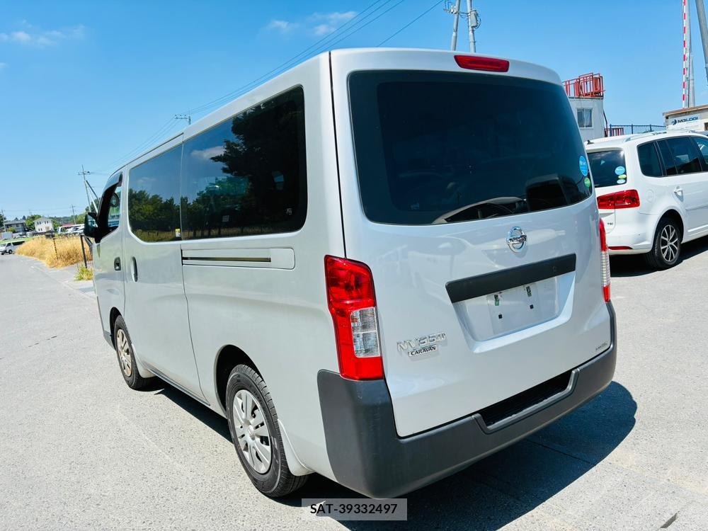 Nissan NV350 Caravan 2020-04 8107911-2
