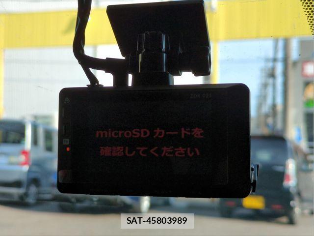 Nissan NV350 Caravan 2020-05 8316181-14