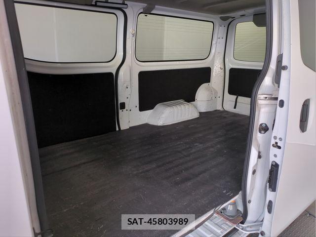 Nissan NV350 Caravan 2020-05 8316181-6