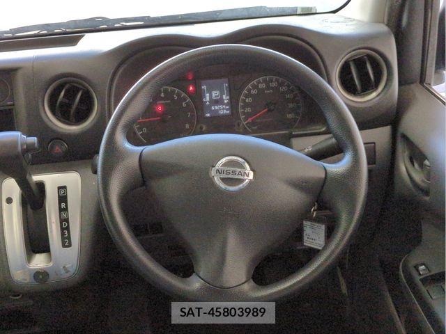 Nissan NV350 Caravan 2020-05 8316181-8
