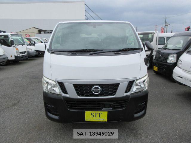 Nissan NV350 Caravan 2016-11 8316180-1