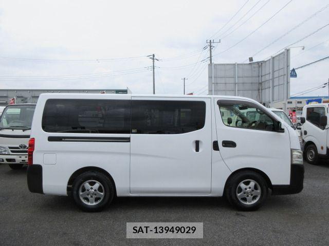 Nissan NV350 Caravan 2016-11 8316180-3