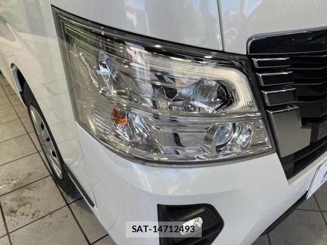 Nissan NV350 Caravan 2023-08 8316174-11