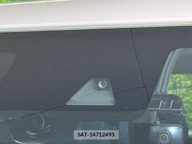 Nissan NV350 Caravan 2023-08 8316174-4