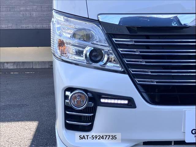 Nissan NV350 Caravan 2018-05 8316176-9