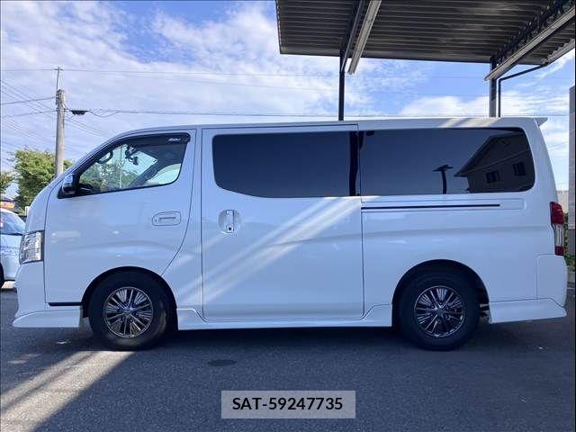 Nissan NV350 Caravan 2018-05 8316176-13