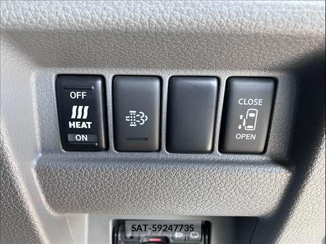 Nissan NV350 Caravan 2018-05 8316176-17