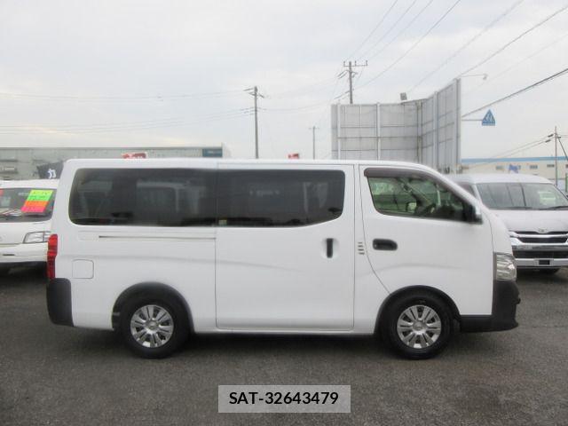Nissan NV350 Caravan 2017-12 8316178-3