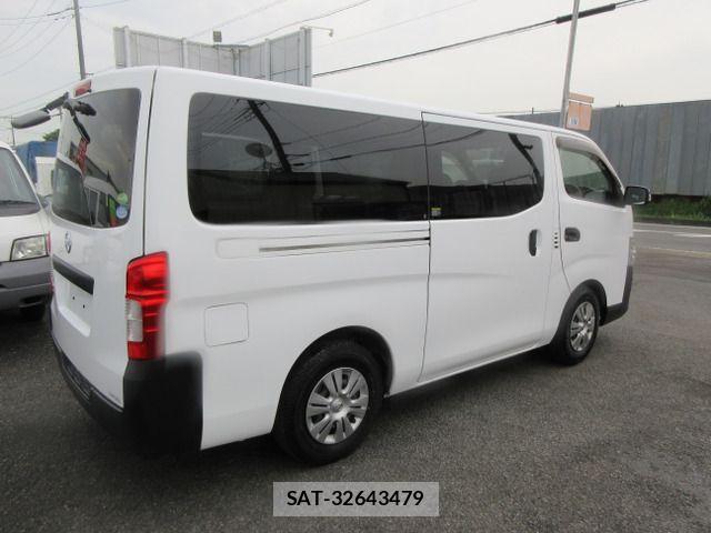 Nissan NV350 Caravan 2017-12 8316178-7