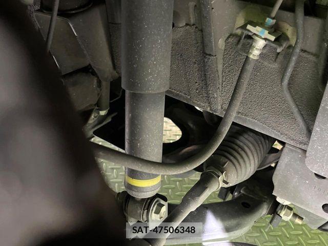 Nissan NV350 Caravan 2021-10 8316177-19