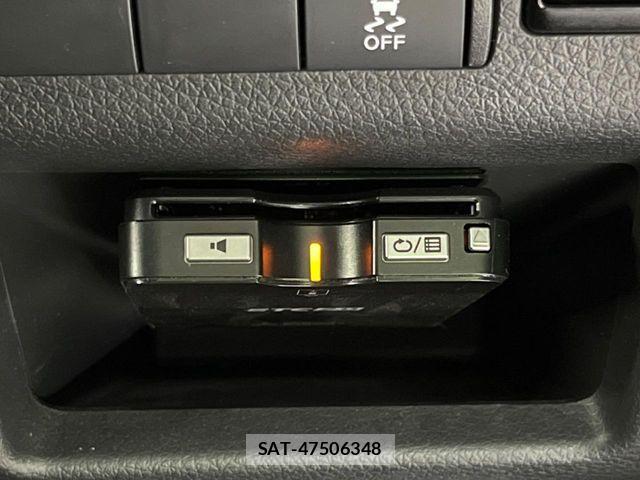 Nissan NV350 Caravan 2021-10 8316177-4