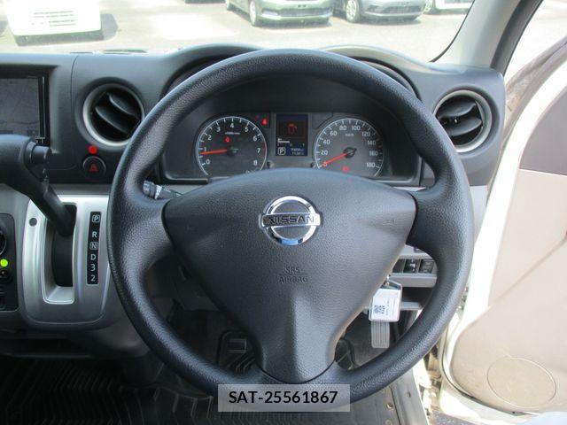 Nissan NV350 Caravan 2019-02 8337262-21