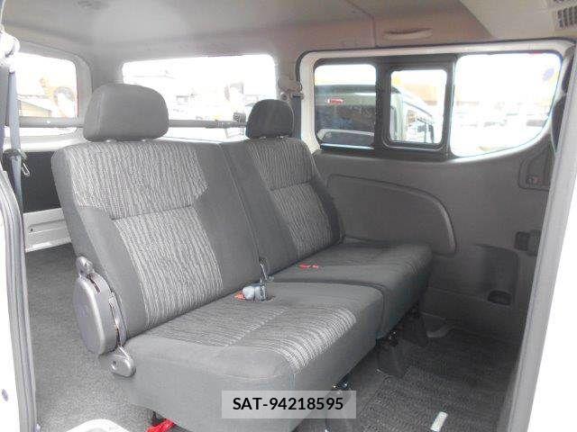Nissan NV350 Caravan 2020-02 8337251-10