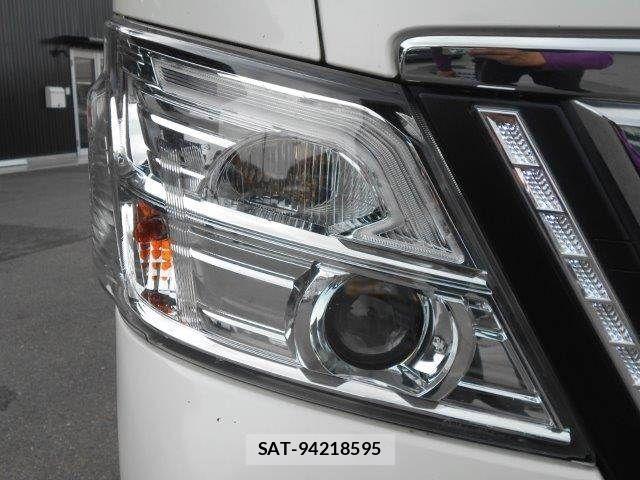 Nissan NV350 Caravan 2020-02 8337251-25
