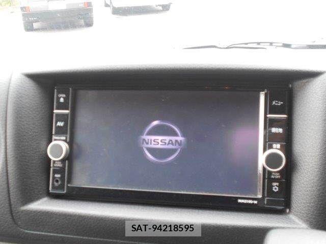 Nissan NV350 Caravan 2020-02 8337251-3