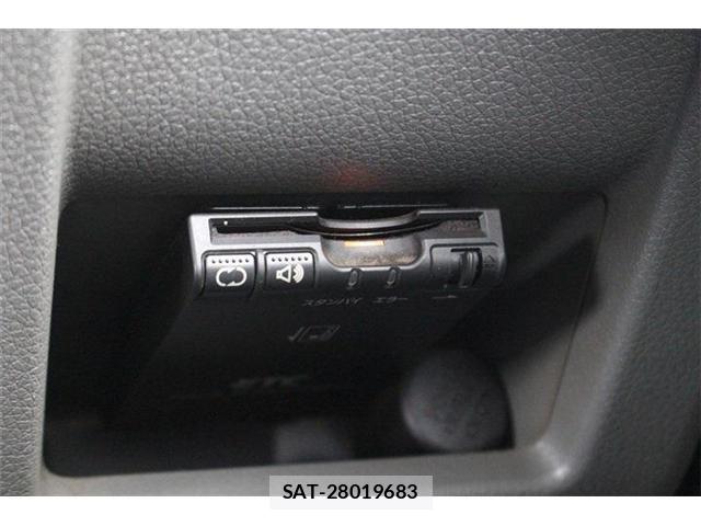 Nissan NV350 Caravan 2016-12 8337264-3