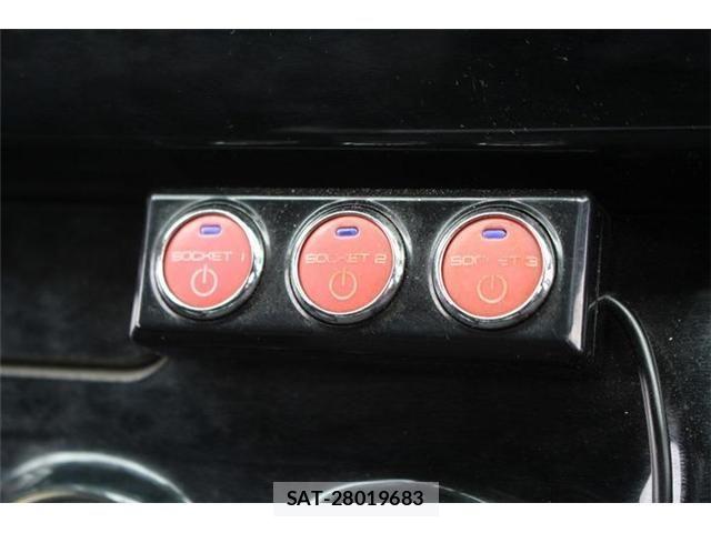 Nissan NV350 Caravan 2016-12 8337264-8