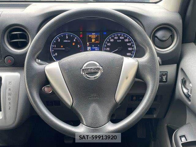 Nissan NV350 Caravan 2016-09 8337261-10