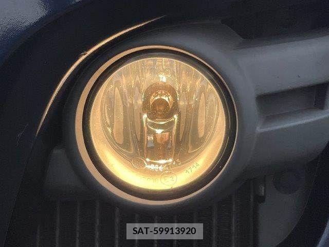 Nissan NV350 Caravan 2016-09 8337261-12