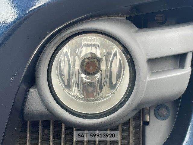 Nissan NV350 Caravan 2016-09 8337261-23
